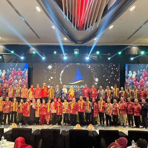 Dekan FK UPI Hadiri Forum Dekan AIPKI 2025 di Makassar