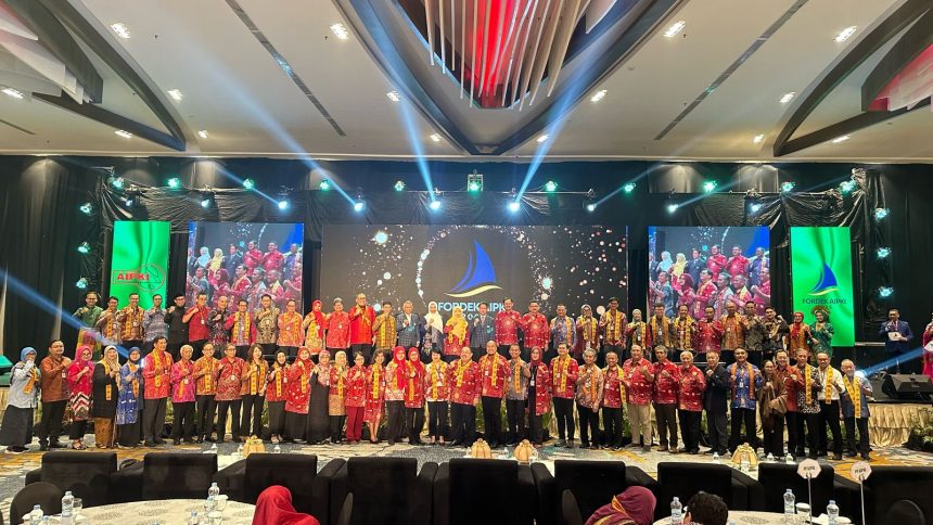 Dekan FK UPI Hadiri Forum Dekan AIPKI 2025 di Makassar