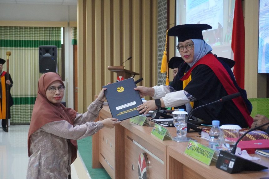 FK UPI Ucapkan Selamat kepada Dr. dr. Euis Heryati, M.Kes. atas Kelulusan S3 Pendidikan Khusus dengan Disertasi Intervensi Berbasis Keluarga untuk Anak dengan Hambatan Penglihatan Mendukung SDGs
