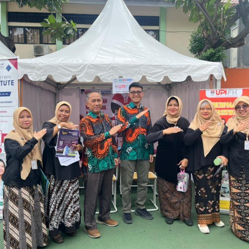 FK UPI Berbagi Informasi Pendidikan Kedokteran di Edufair SMAN 44 Jakarta