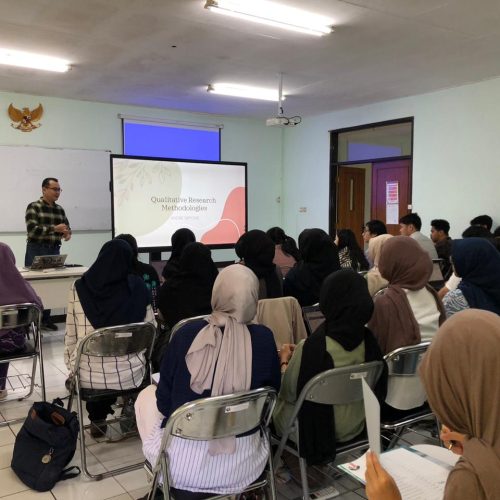 43 Mahasiswa FK UPI Pelajari Metodologi Penelitian Kualitatif dalam Guest Lecture CPDP V